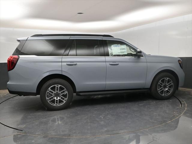new 2025 Ford Expedition car, priced at $72,205