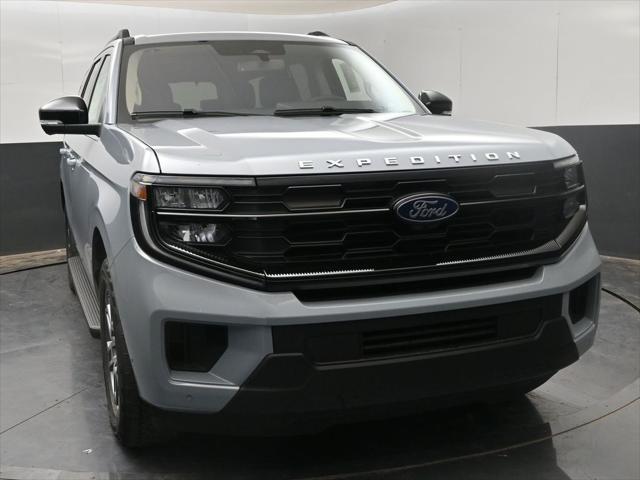 new 2025 Ford Expedition car, priced at $72,205