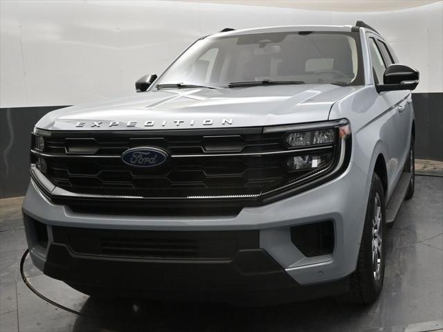 new 2025 Ford Expedition car, priced at $72,205