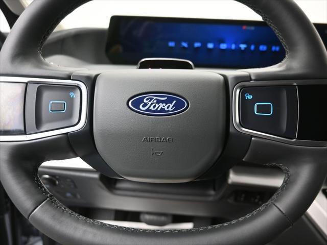new 2025 Ford Expedition car, priced at $72,205