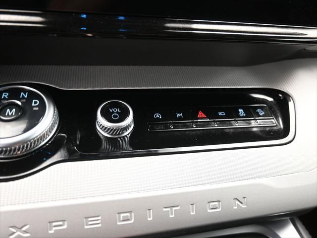 new 2025 Ford Expedition car, priced at $72,205