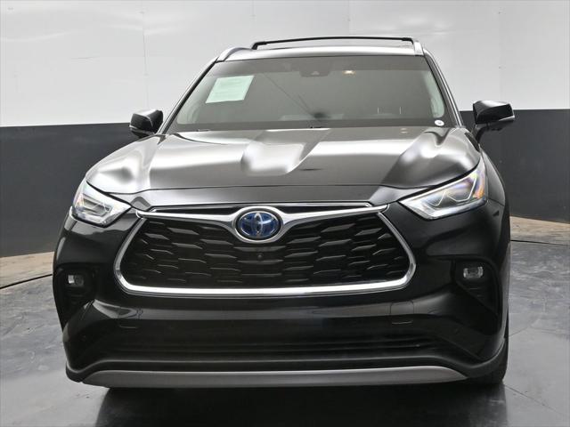 used 2023 Toyota Highlander Hybrid car, priced at $47,980
