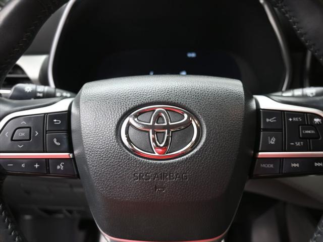 used 2023 Toyota Highlander Hybrid car, priced at $47,980