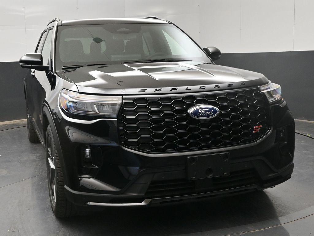 new 2025 Ford Explorer car, priced at $59,463
