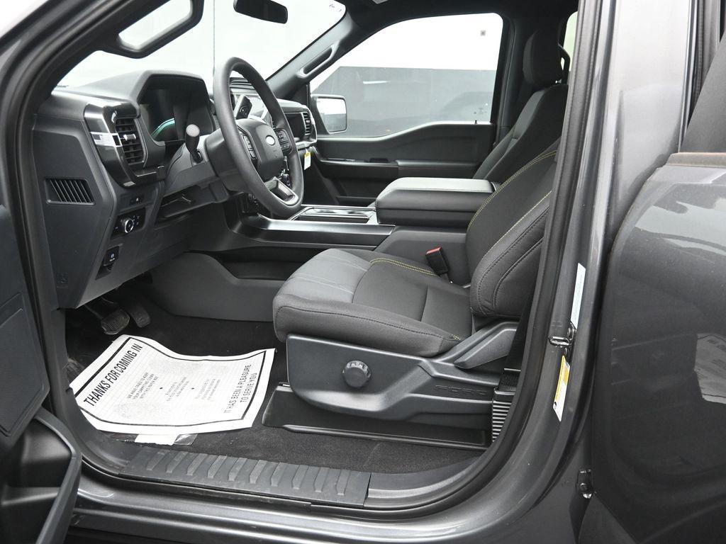 new 2025 Ford F-150 car, priced at $50,910