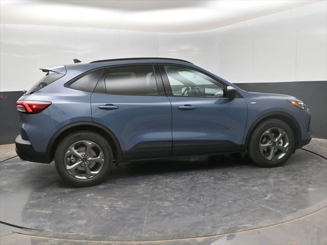 new 2025 Ford Escape car, priced at $30,314
