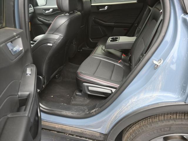 new 2025 Ford Escape car, priced at $30,314