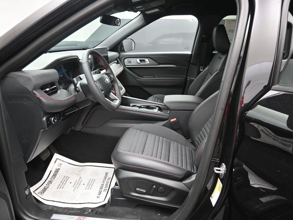 new 2025 Ford Explorer car, priced at $47,115