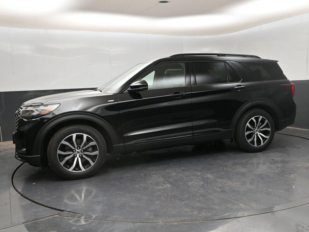 new 2025 Ford Explorer car, priced at $47,115