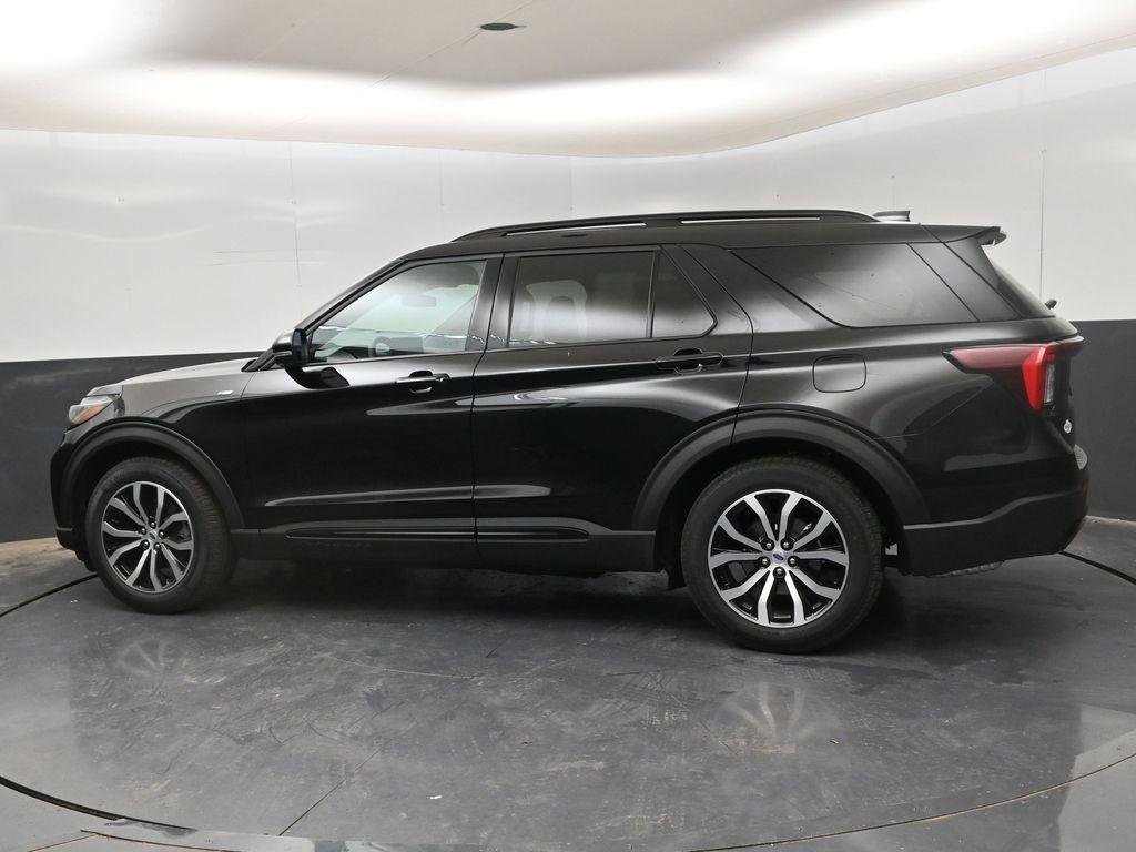 new 2025 Ford Explorer car, priced at $47,115