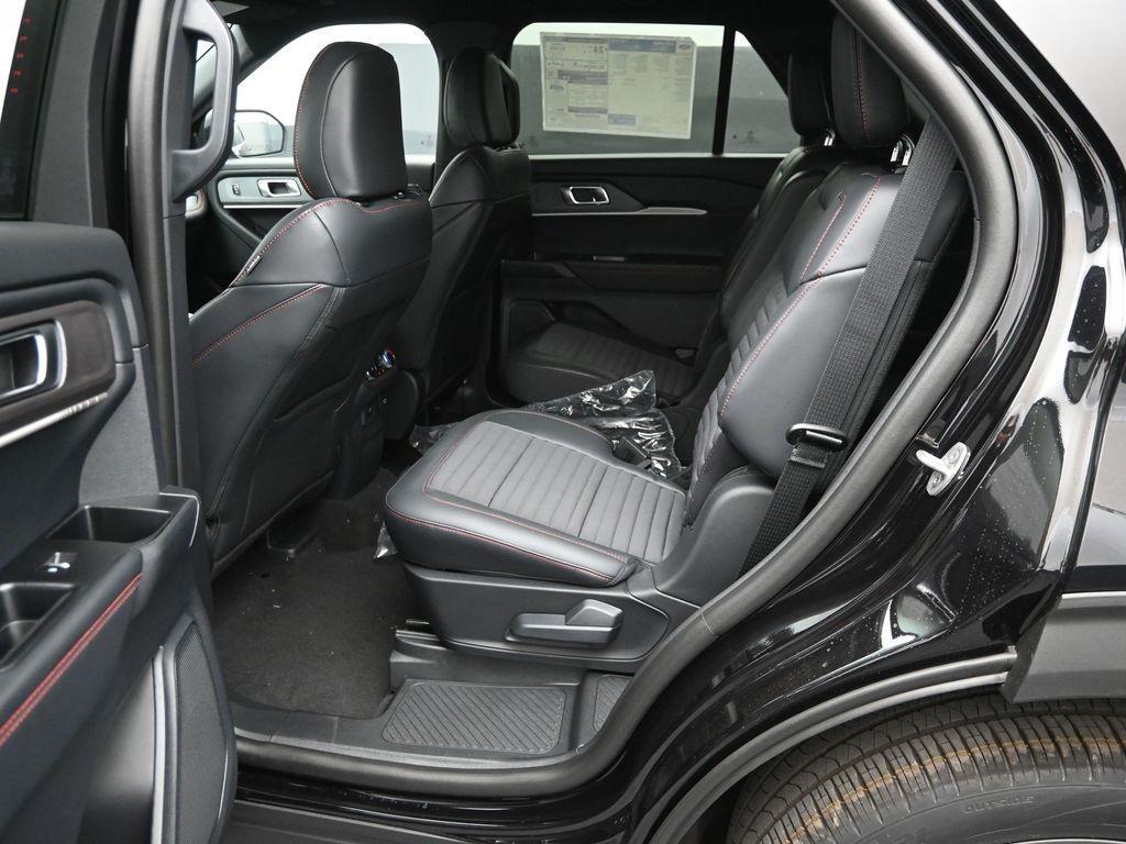 new 2025 Ford Explorer car, priced at $49,635