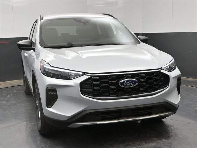 new 2025 Ford Escape car, priced at $30,201