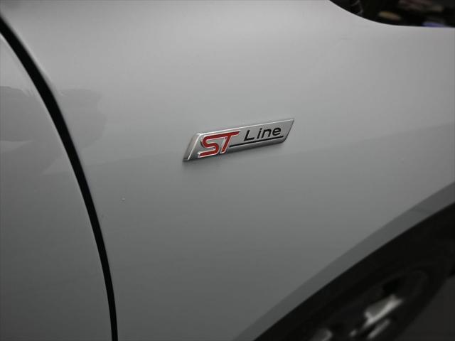 new 2025 Ford Escape car, priced at $30,201