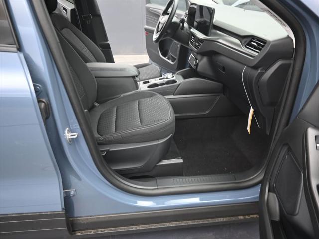 new 2025 Ford Escape car, priced at $30,319
