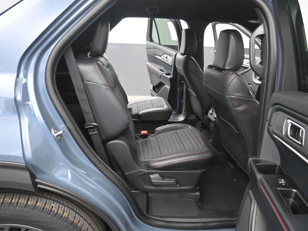 new 2025 Ford Explorer car, priced at $50,075
