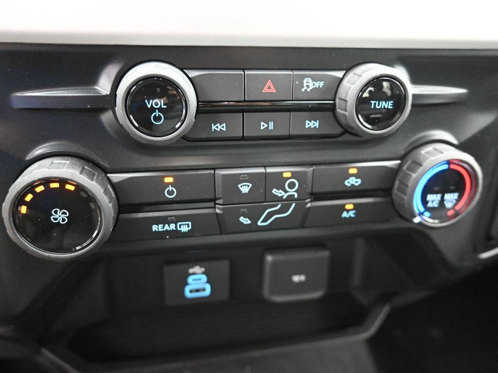 new 2025 Ford F-250 car, priced at $71,765