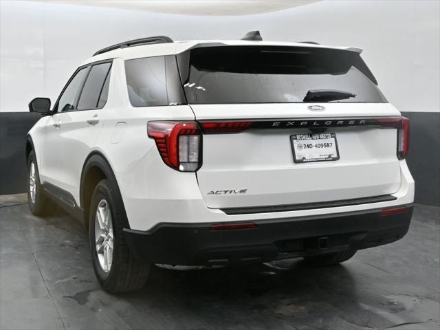 new 2025 Ford Explorer car, priced at $39,317