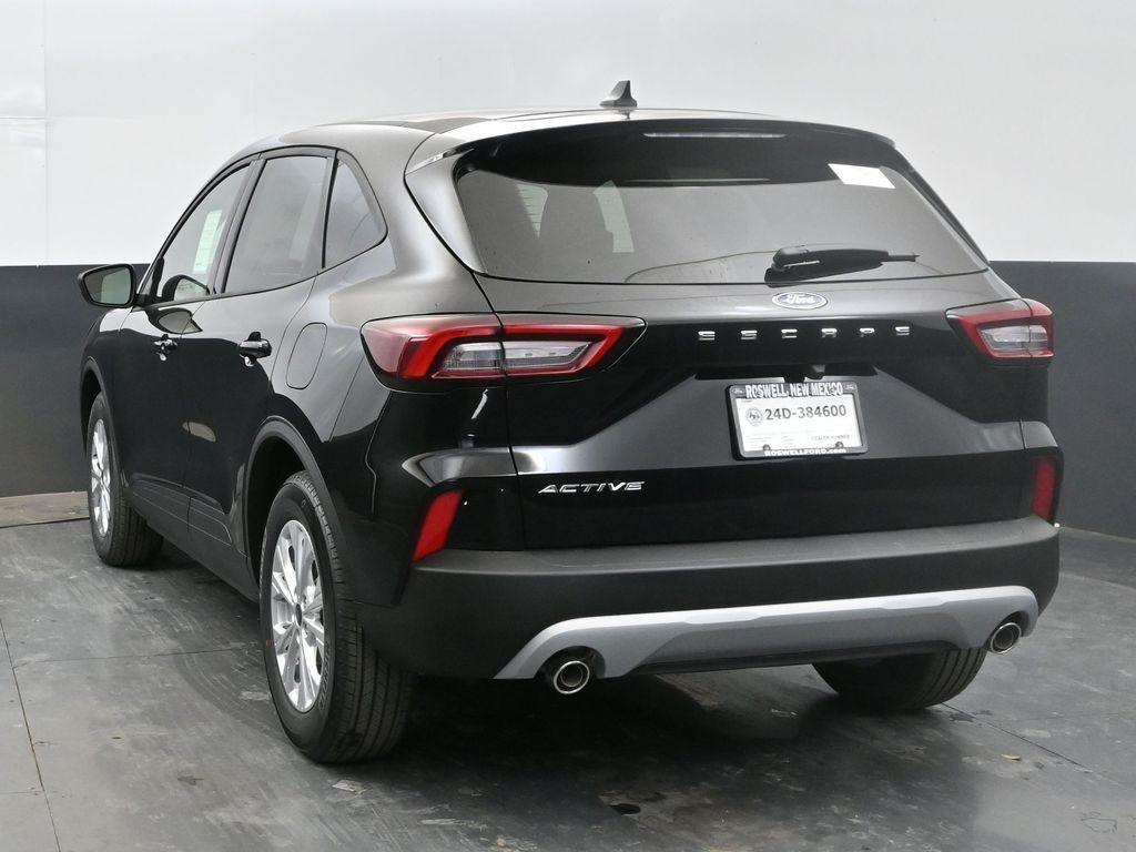 new 2025 Ford Escape car, priced at $28,985