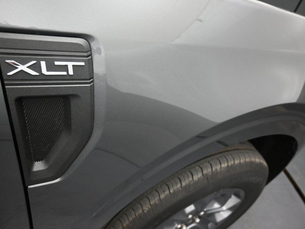 new 2025 Ford Maverick car, priced at $35,025