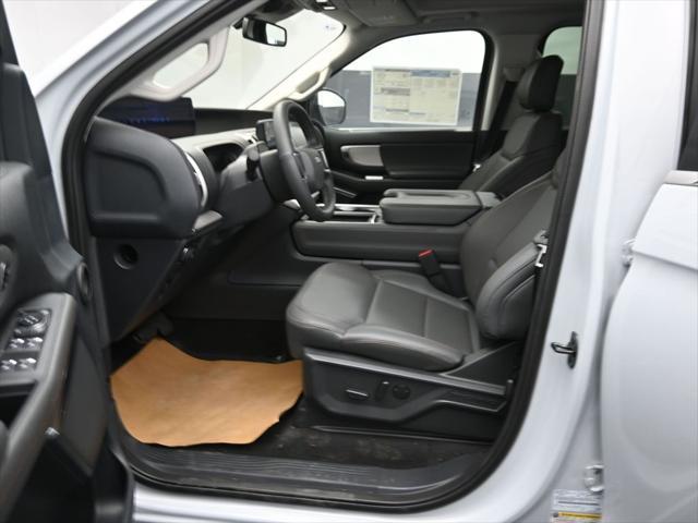 new 2025 Ford Expedition Max car, priced at $73,910