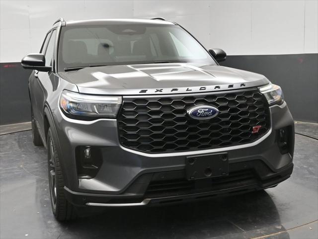 new 2025 Ford Explorer car, priced at $56,687