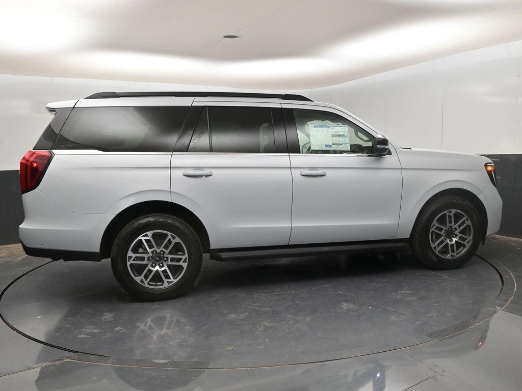 new 2025 Ford Expedition car, priced at $71,730