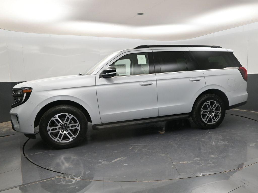 new 2025 Ford Expedition car, priced at $71,730