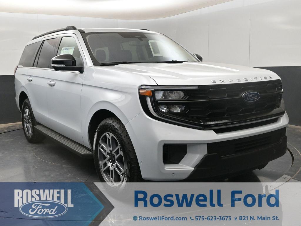 new 2025 Ford Expedition car, priced at $71,730