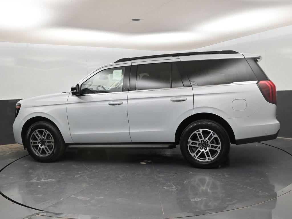 new 2025 Ford Expedition car, priced at $71,730