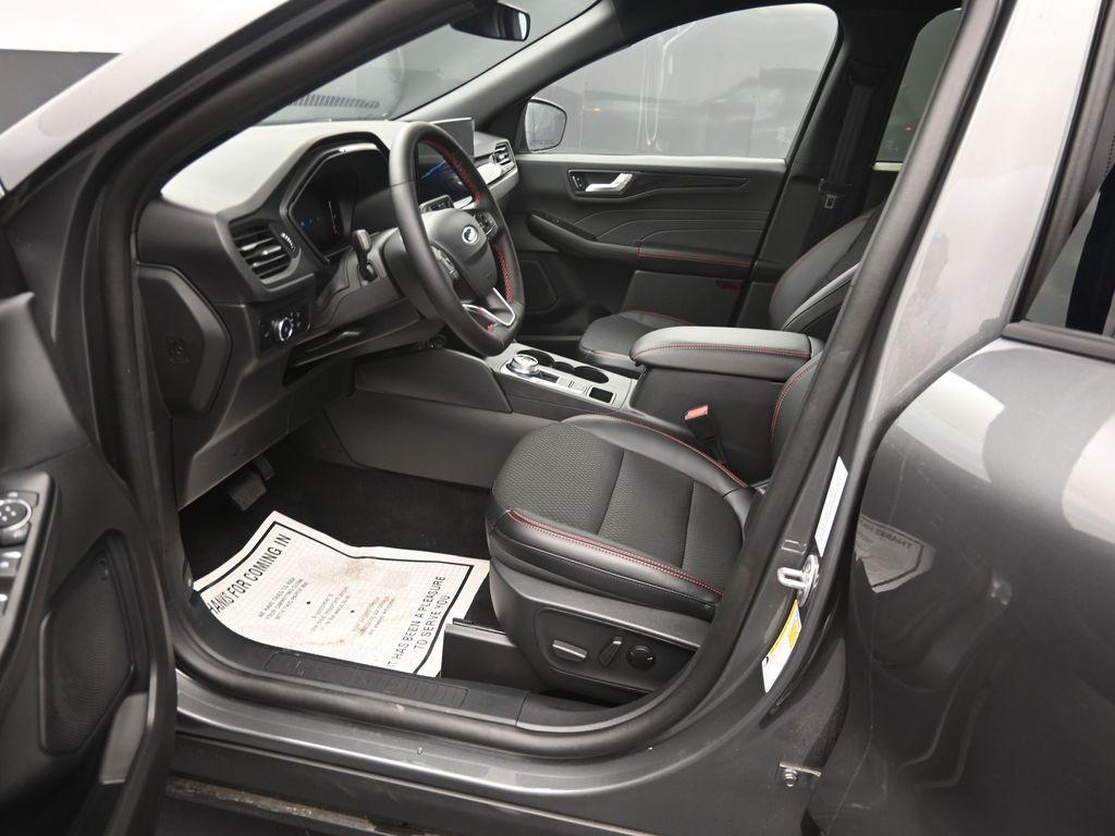 new 2025 Ford Escape car, priced at $35,320