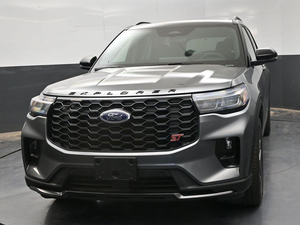 new 2025 Ford Explorer car, priced at $59,463