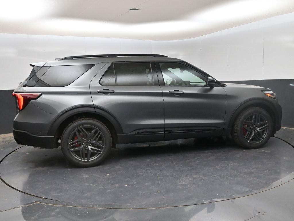 new 2025 Ford Explorer car, priced at $59,463