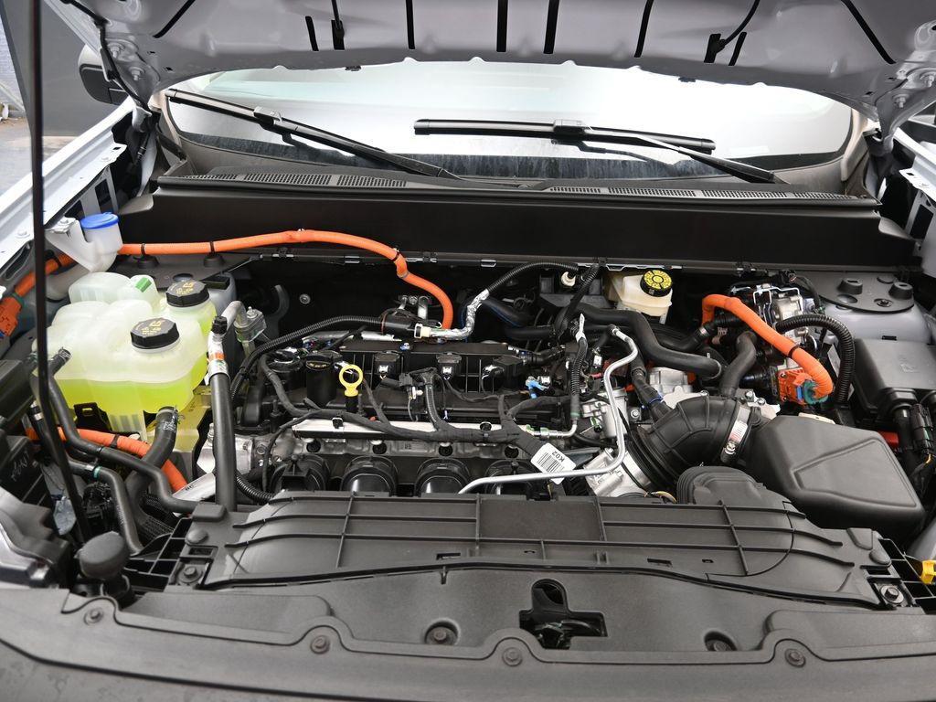 new 2025 Ford Maverick car, priced at $31,090