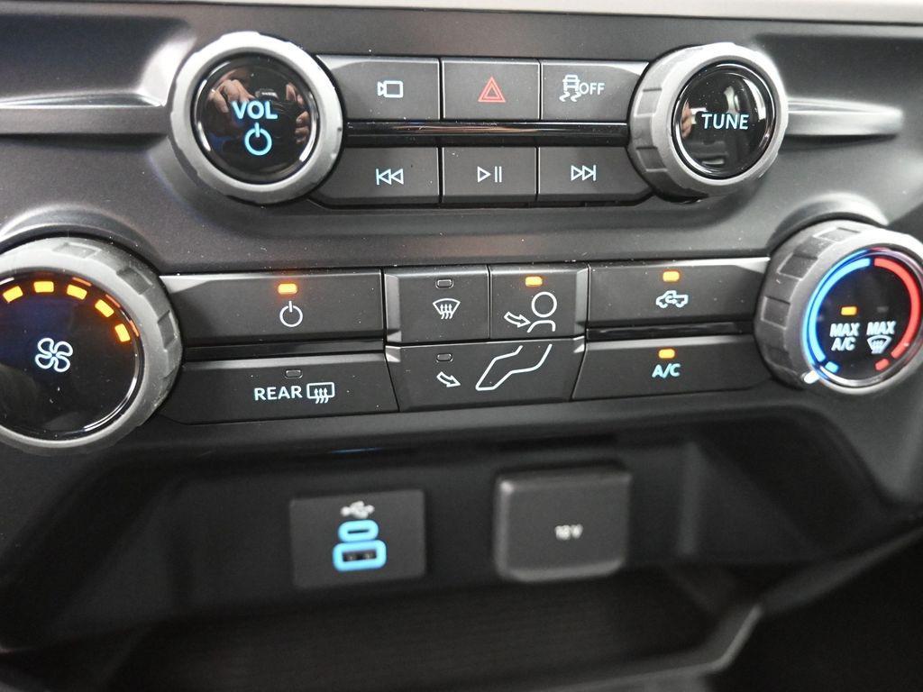 new 2025 Ford F-250 car, priced at $71,360