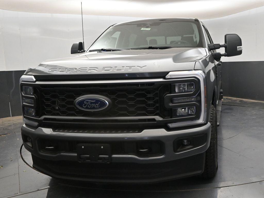new 2025 Ford F-250 car, priced at $71,360