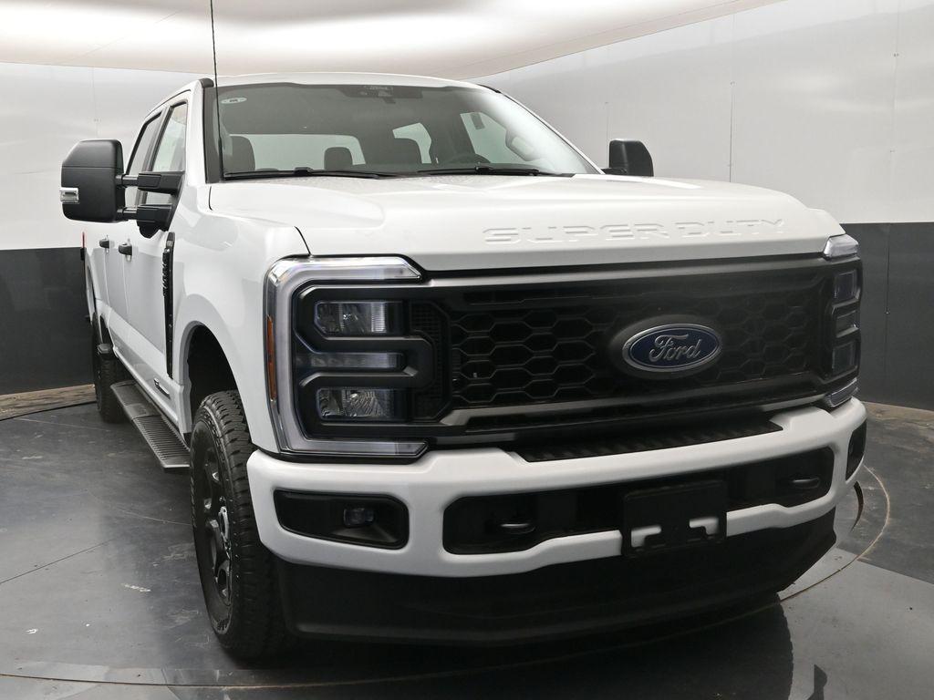 new 2025 Ford F-250 car, priced at $67,484