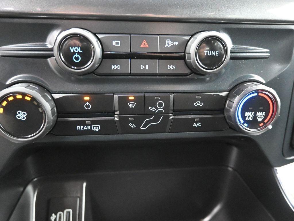 new 2025 Ford F-150 car, priced at $52,238