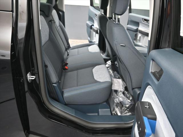 new 2025 Ford Maverick car, priced at $32,340