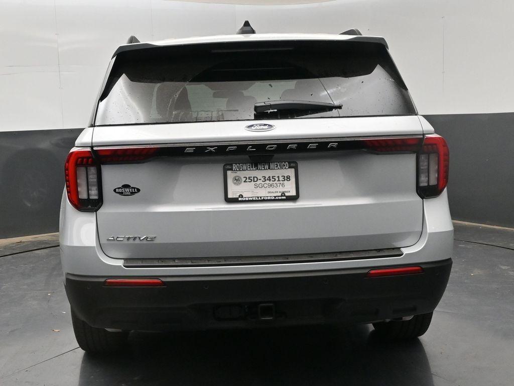 new 2025 Ford Explorer car, priced at $40,591