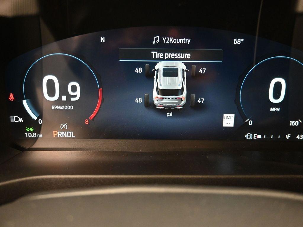 new 2025 Ford Explorer car, priced at $40,591