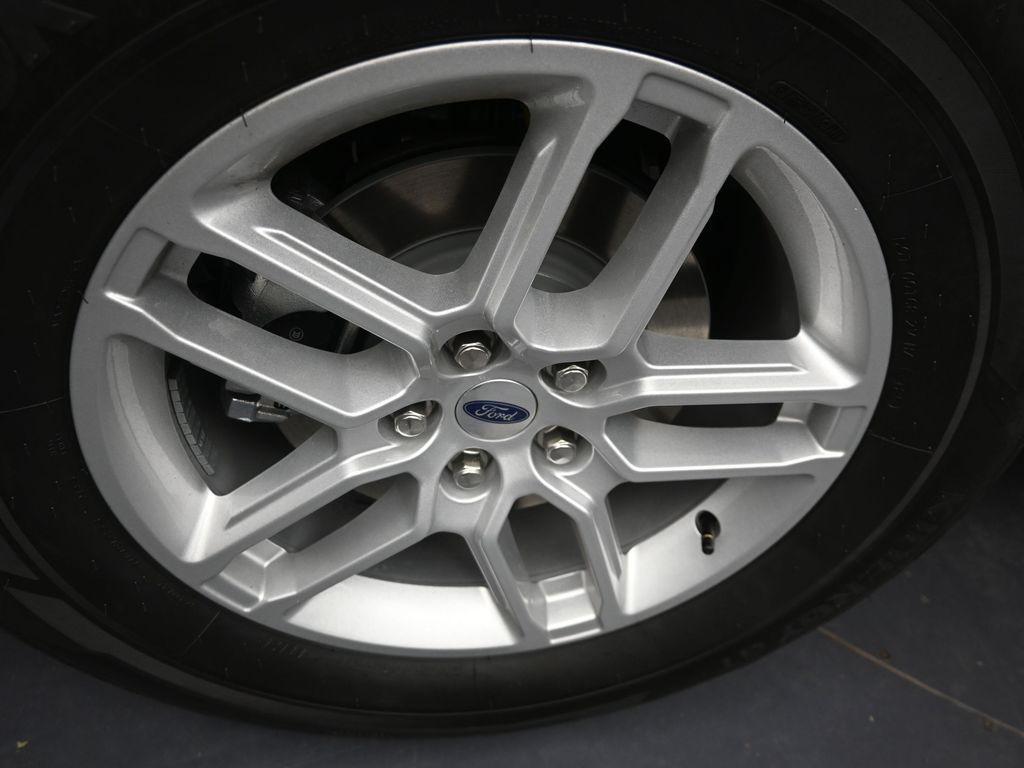 new 2025 Ford Explorer car, priced at $40,591