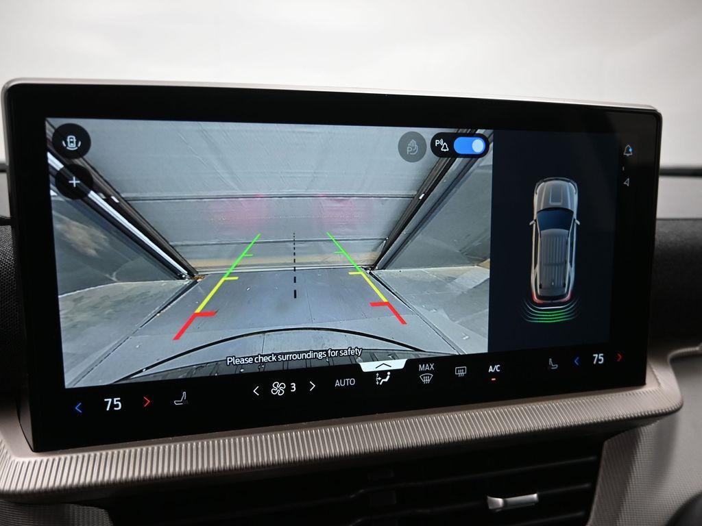 new 2025 Ford Explorer car, priced at $40,591