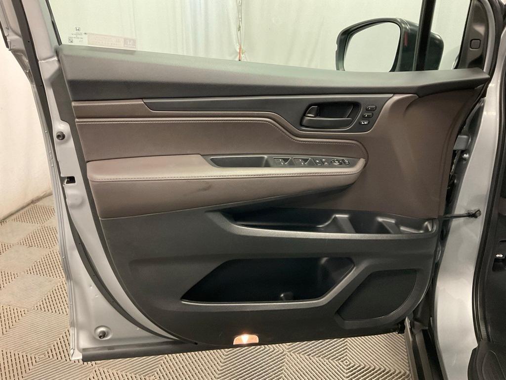 used 2019 Honda Odyssey car, priced at $27,990