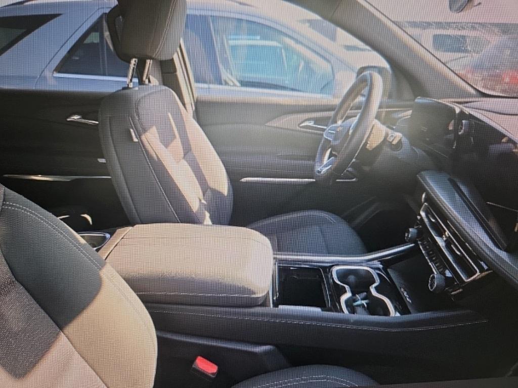 used 2024 Chevrolet Traverse car, priced at $36,998