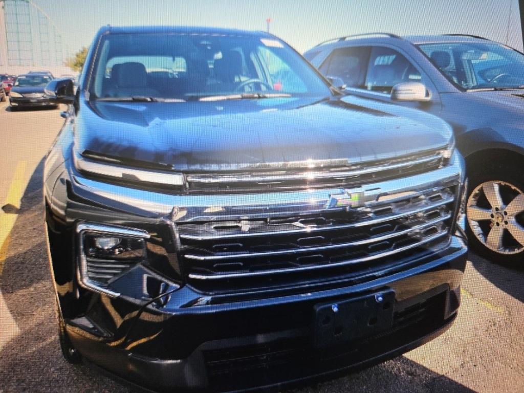 used 2024 Chevrolet Traverse car, priced at $36,998