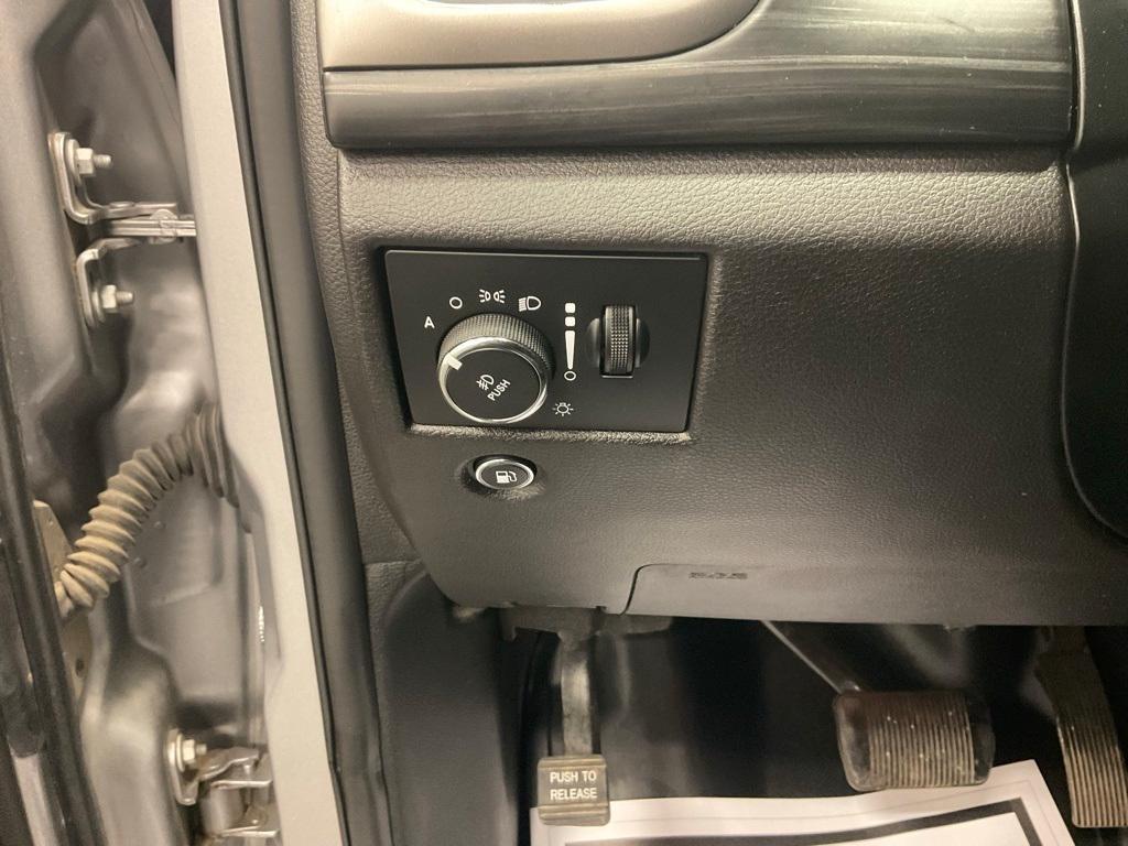 used 2019 Jeep Grand Cherokee car, priced at $15,000