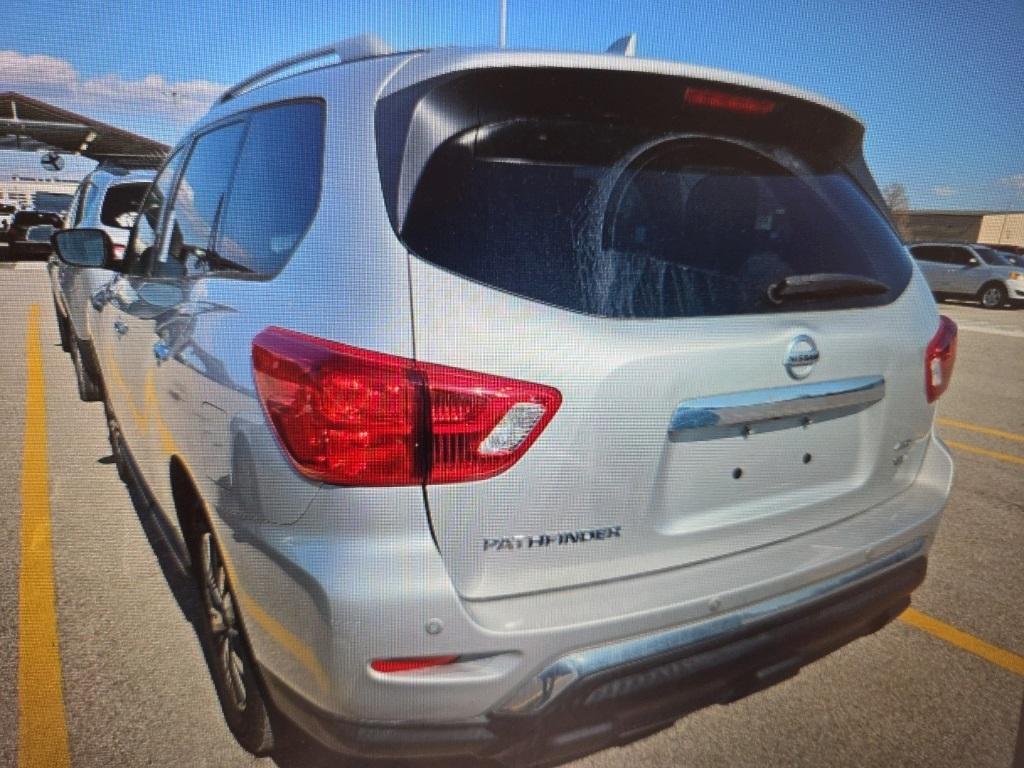 used 2020 Nissan Pathfinder car, priced at $17,783