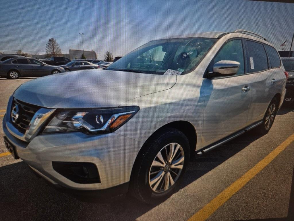 used 2020 Nissan Pathfinder car, priced at $17,783
