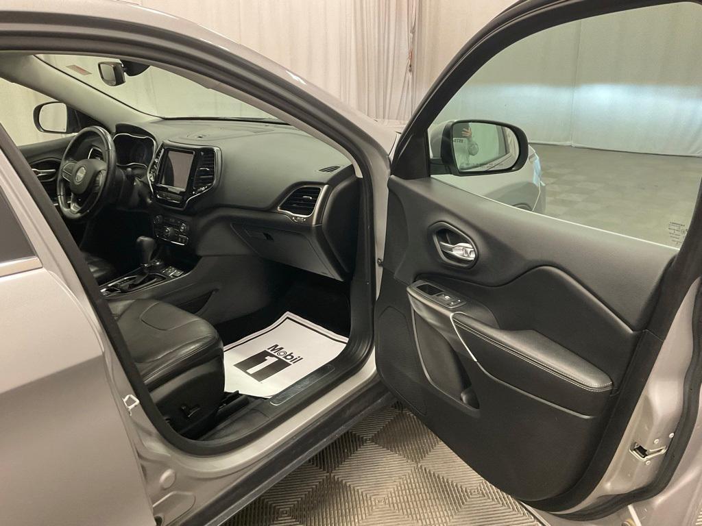used 2019 Jeep Cherokee car, priced at $16,997