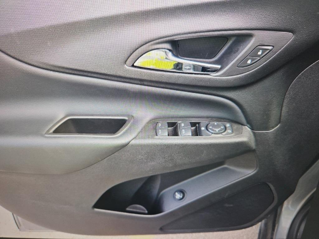 used 2024 Chevrolet Equinox car, priced at $21,997